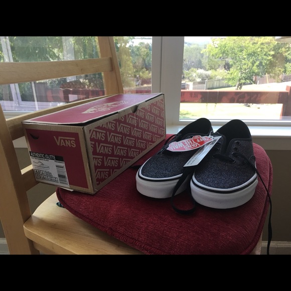Vans Women’s Old School shoes Rainbow Black 7.5 us - Picture 2 of 3